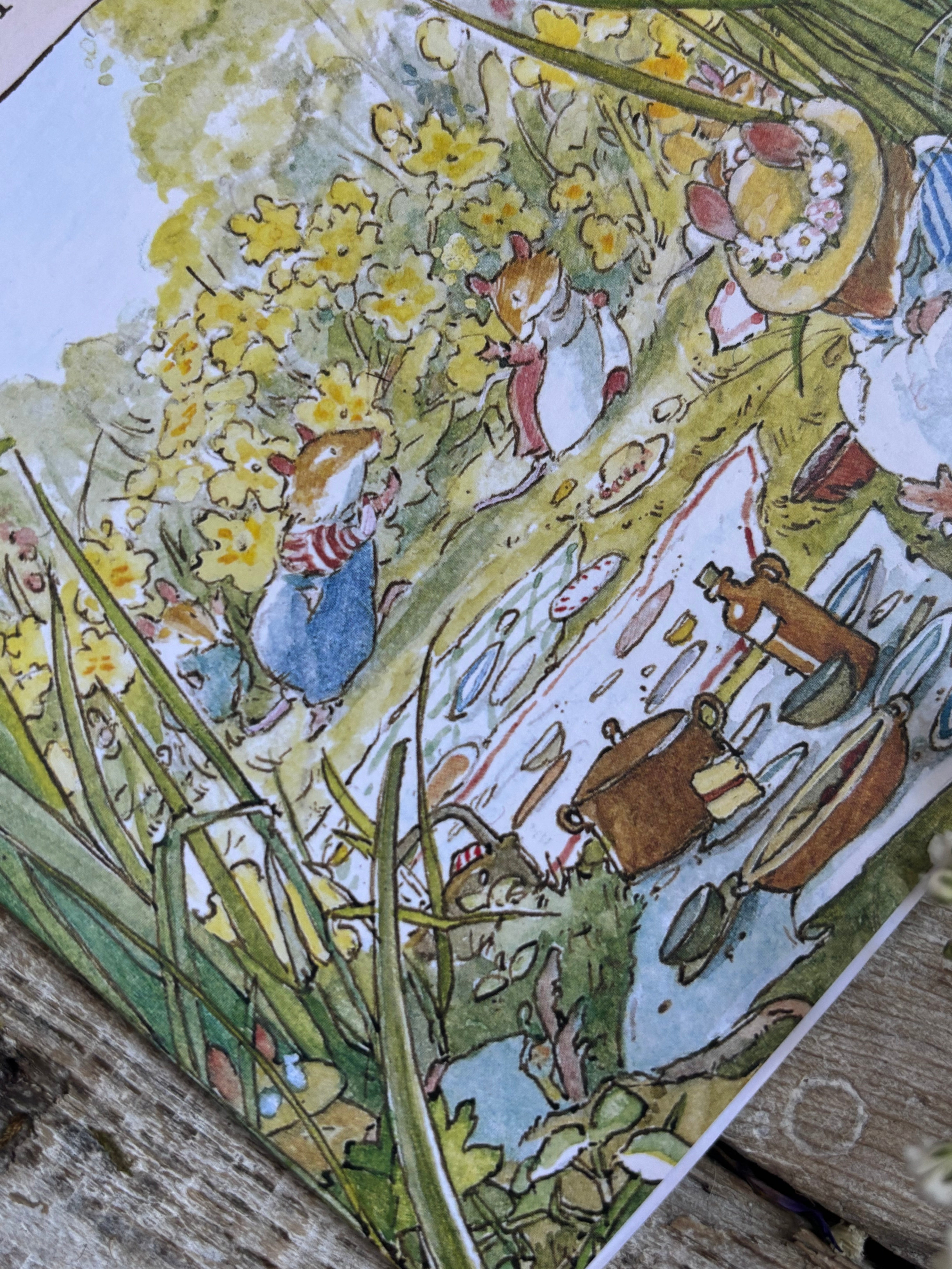 Brambly Hedge 'Snoozing Under The Bluebells' Have |A Relaxing Birthday Greeting Card