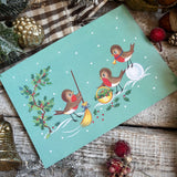 Christmas Postcard - Robins Collecting Holly And Ivy - Mary Adair R967