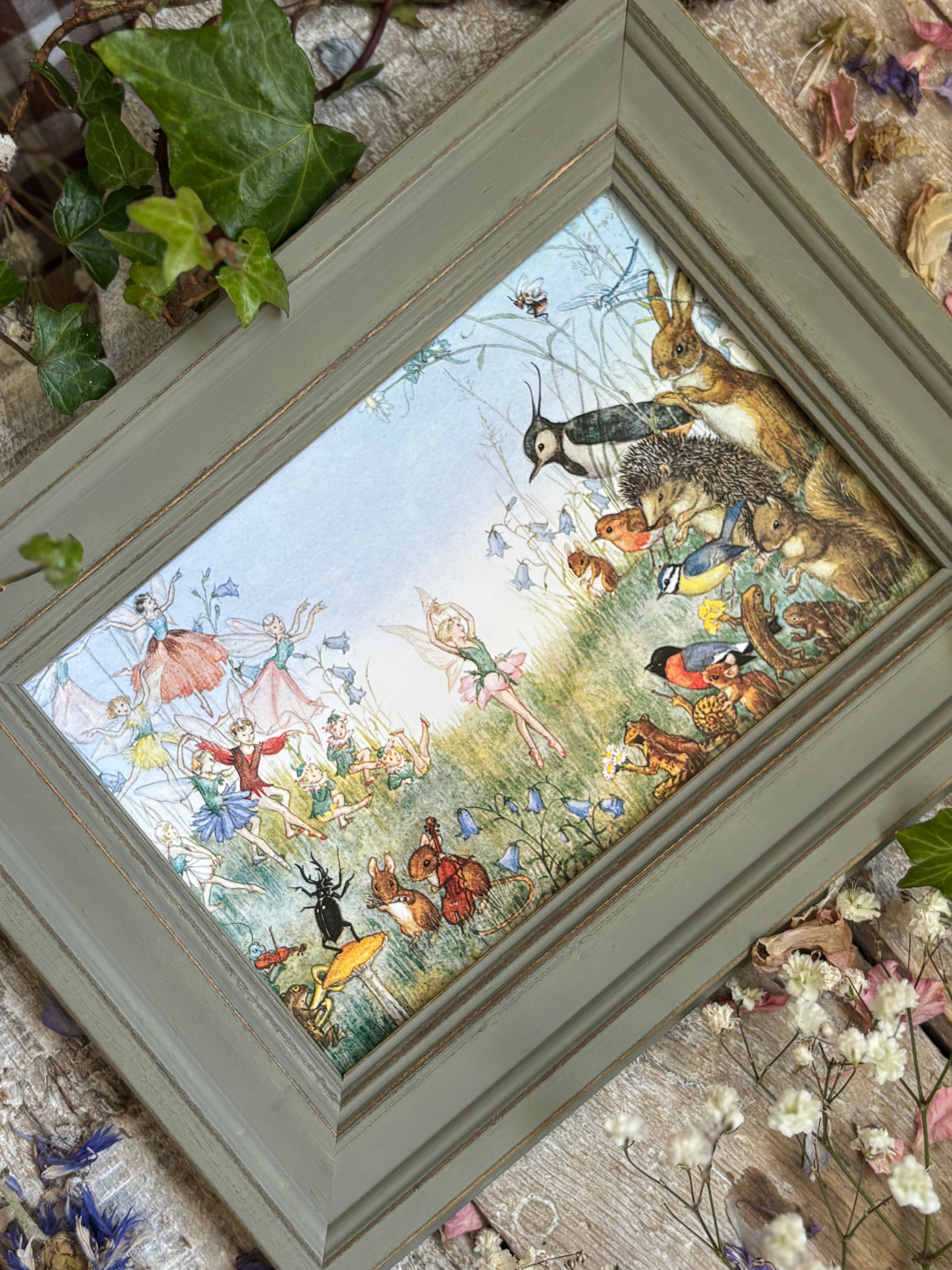 Flower Ballet by Molly Brett, 6x4" Framed Postcard