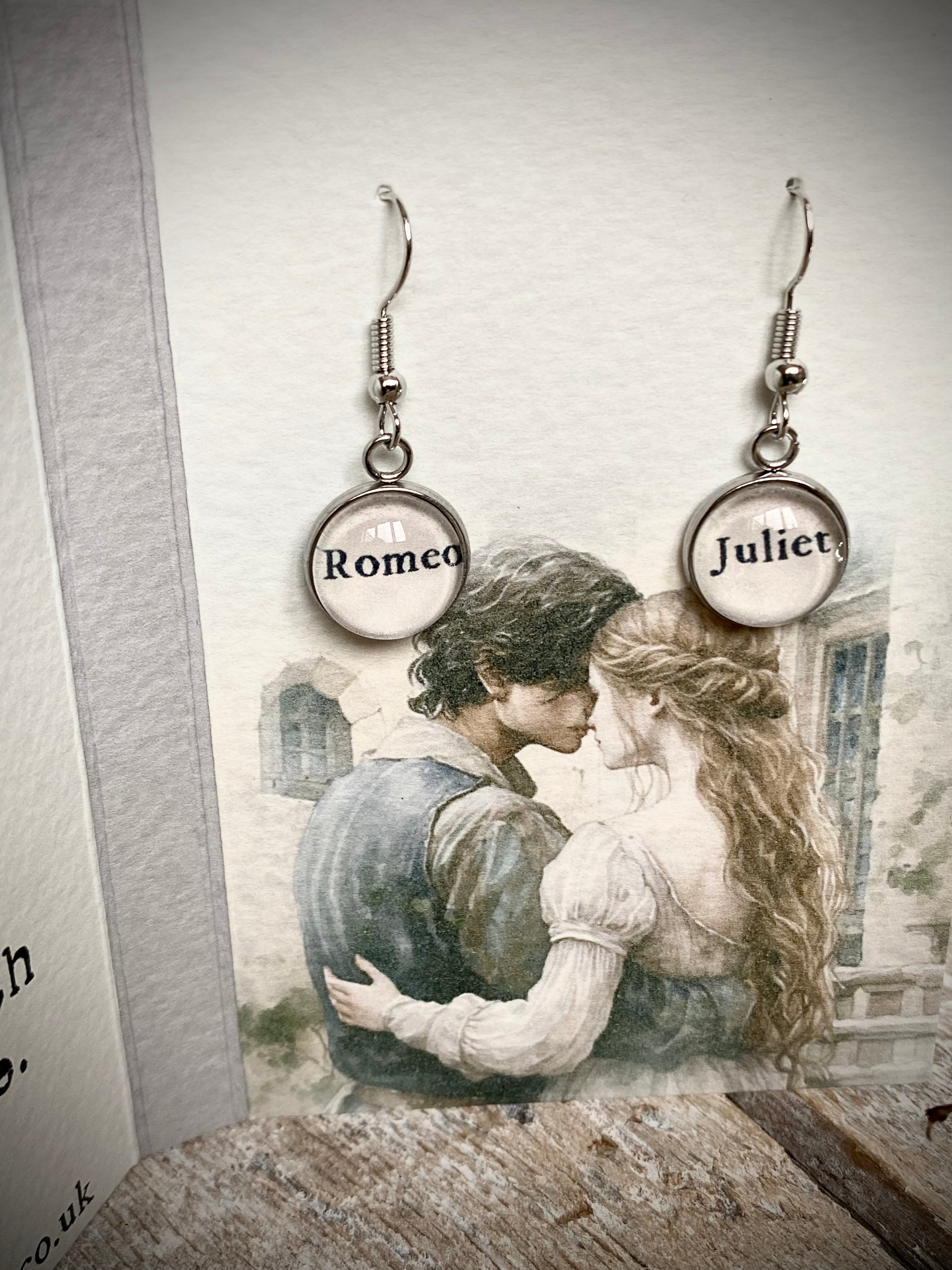 Literary Classic Earrings - Romeo & Juliet, William Shakespeare