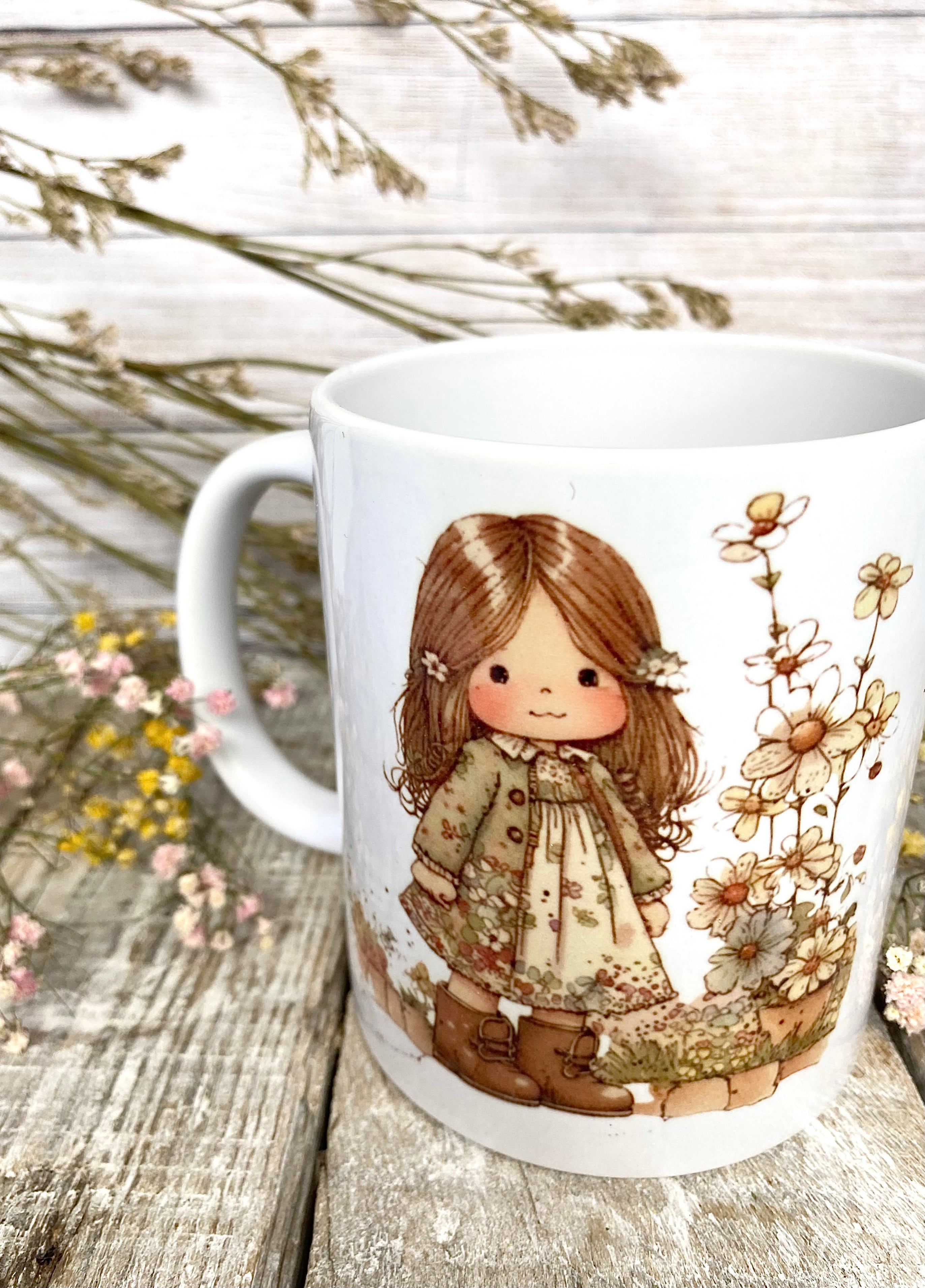 Cute Vintage Girl Ceramic Mug
