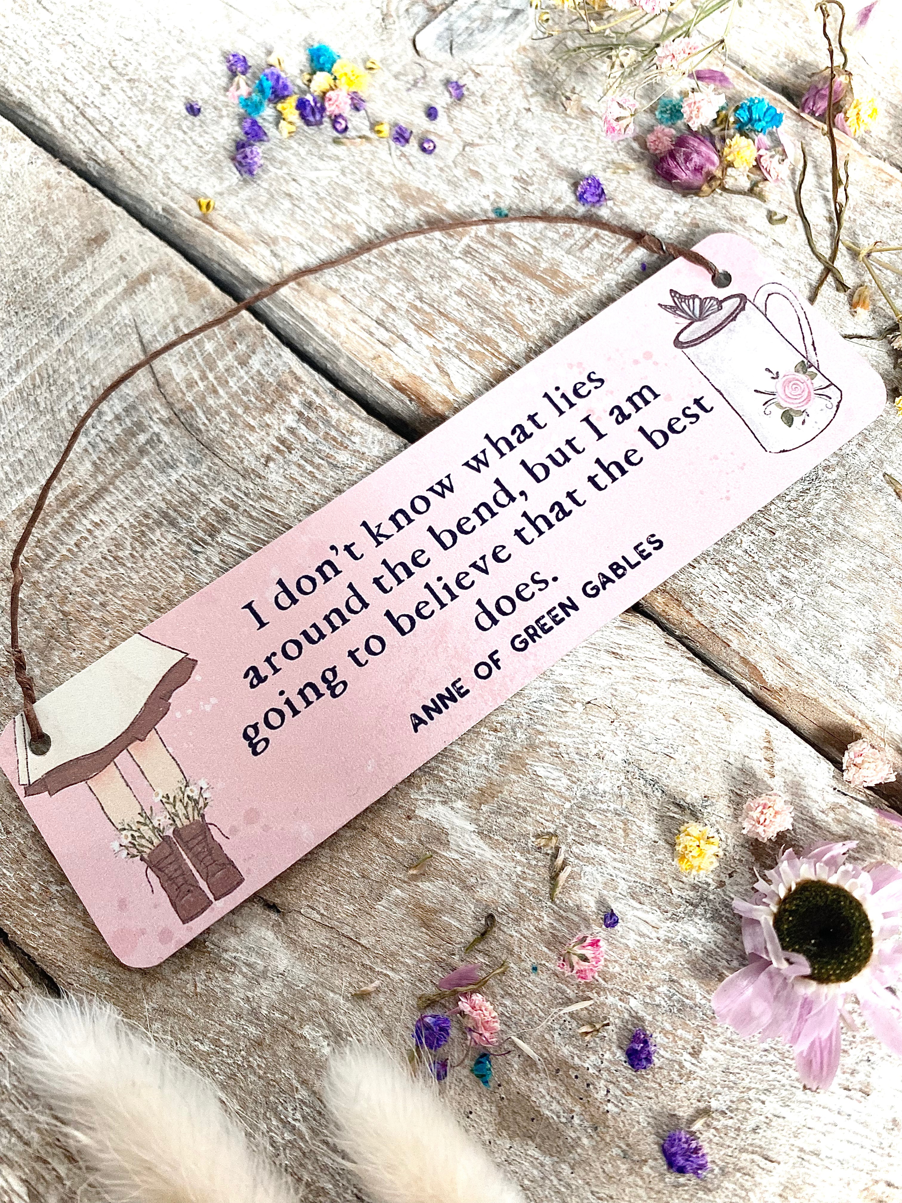 Mini Aluminium Sign, Anne Of Green Gables - What Lies Around The Bend