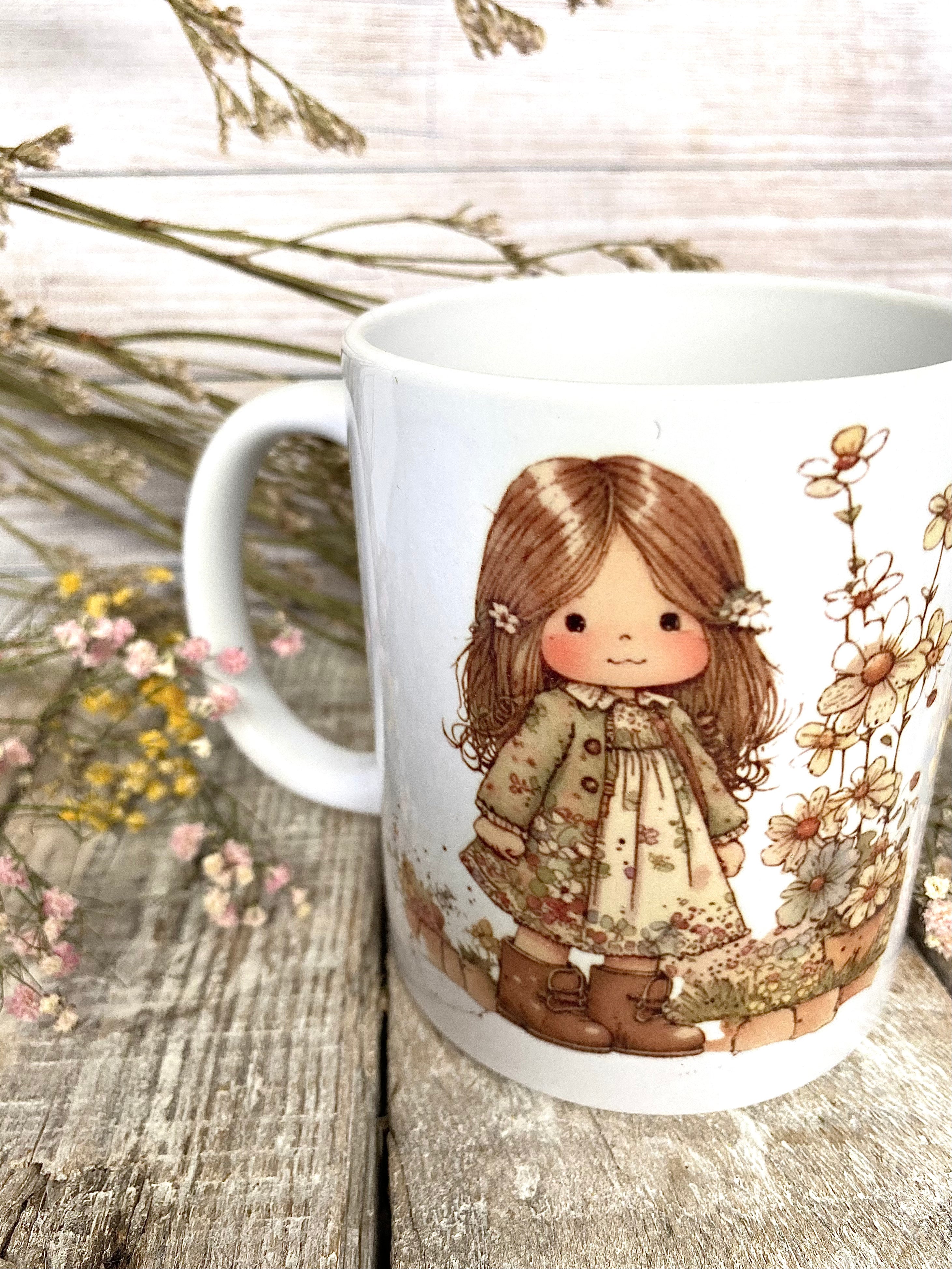 Cute Vintage Girl Ceramic Mug