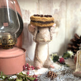 Little Mouse Christmas Bakery - Felt Mouse With Cookie